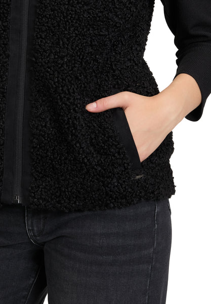 Boucle Vest in Black