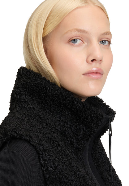 Boucle Vest in Black