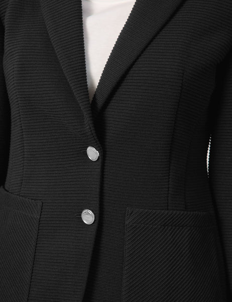 Classic Blazer in Black