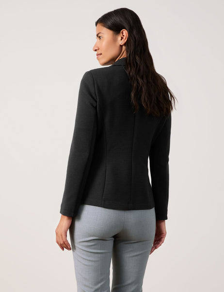 Classic Blazer in Black