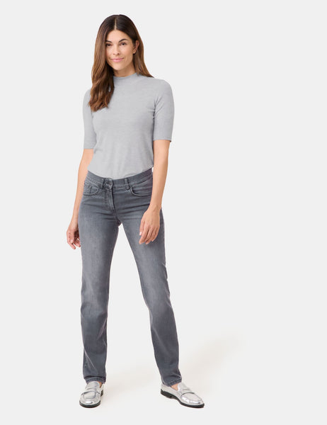 Classic Fit Jeans in Grey