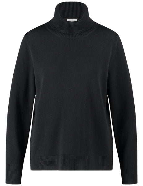 Wool/Cashmere Knit in Roll-Neck