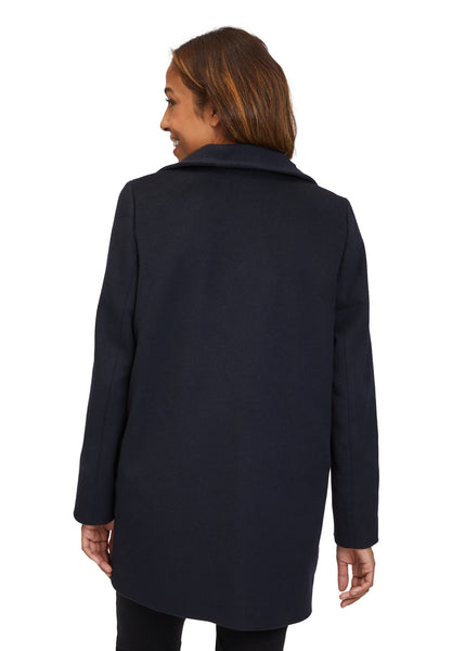 Coat in Wool/Cashmere/Cashgora Blend