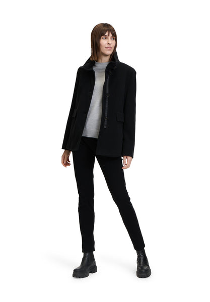 Short Coat with Stand-Up Collar