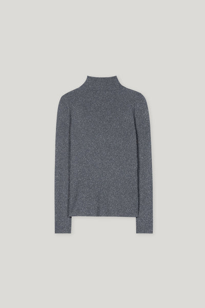 Wool-Blend Knit in Turtle Neck