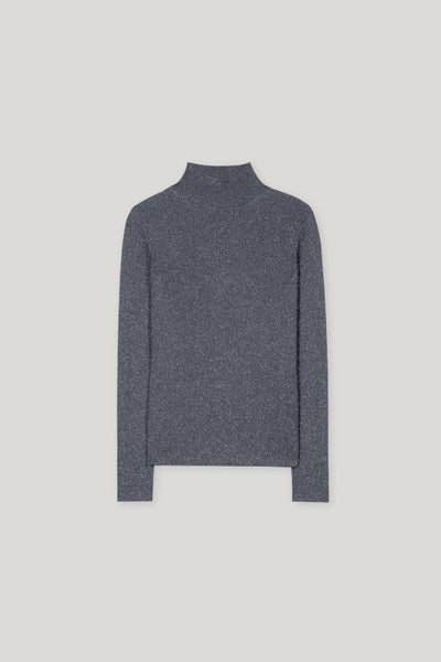 Wool-Blend Knit in Turtle Neck