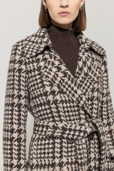 Wool-Blend Knit in Turtle Neck