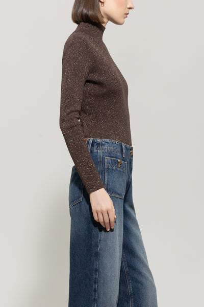 Wool-Blend Knit in Turtle Neck