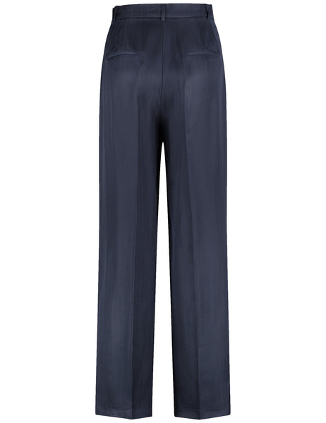 Wide-Leg Pants in Navy