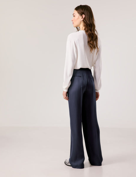 Wide-Leg Pants in Navy