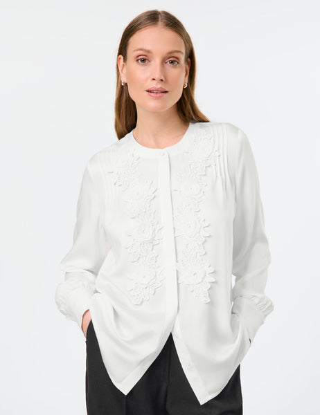 Blouse with Applique