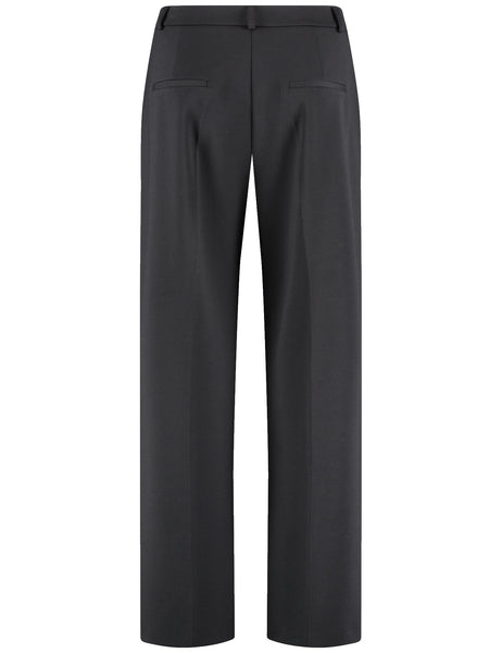 Wide-Leg Pants in Black